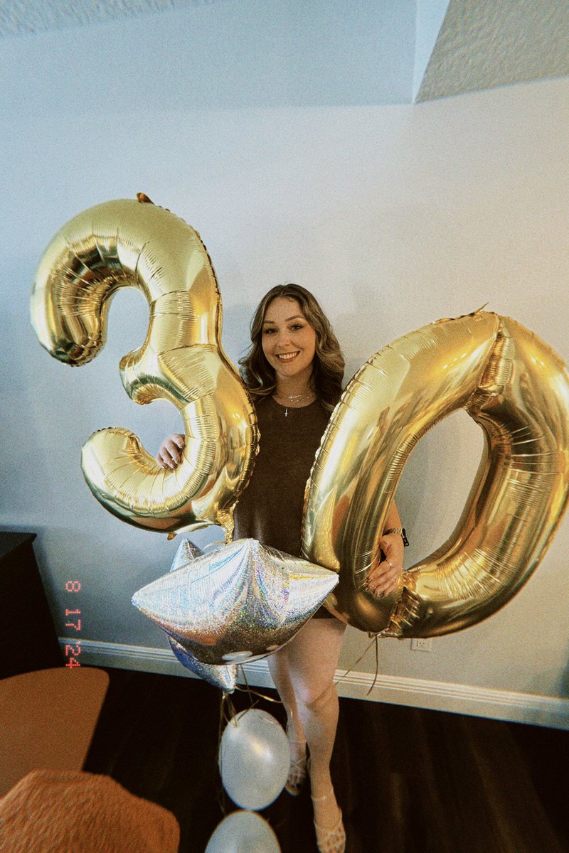 amandaa1816's tweet photo. ✨3️⃣0️⃣✨ https://t.co/osyVTOG6P5