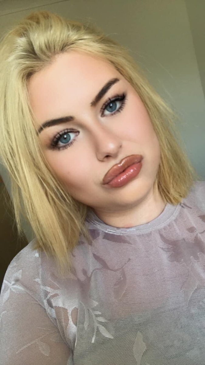 Do u think I look better with my glasses on or off ? 💋
#paypigs #paypigswanted #scottish #findom