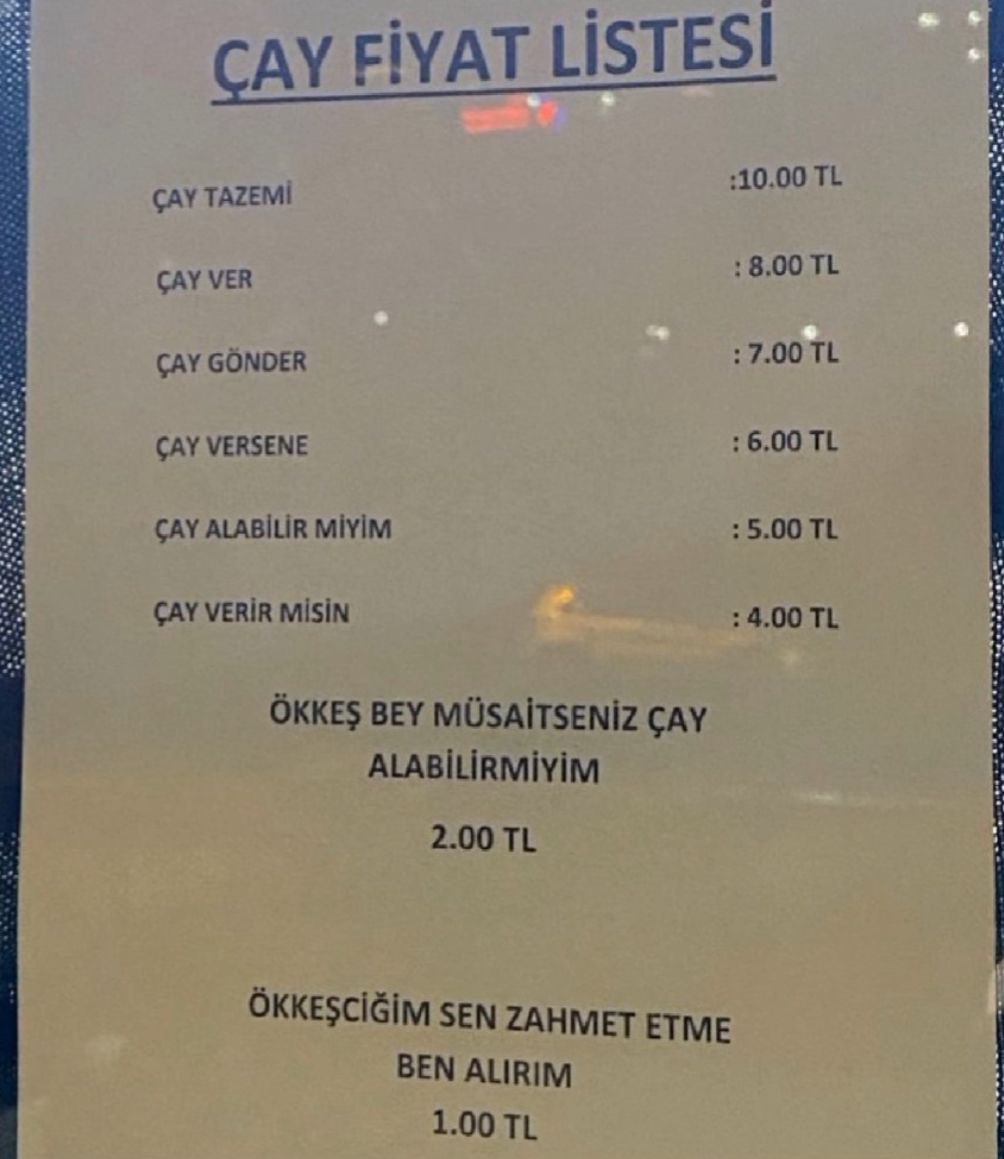 Van'da bir çay ocağının ilginç fiyat listesi.