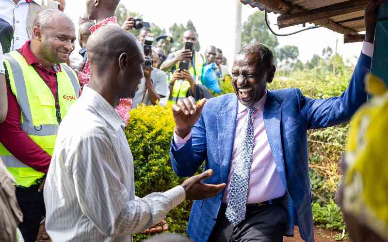 AtworiYa's tweet photo. "Oooh, kumbe hii ni water tank yako, karibu niilaunch....." https://t.co/Al1pY2VUSA