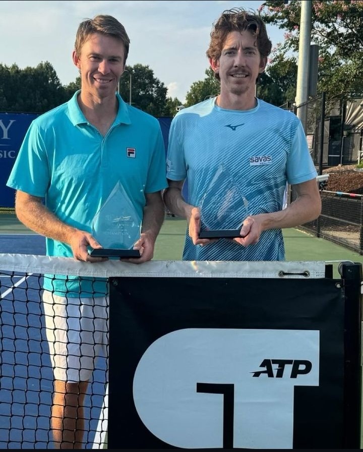 Not_Esportivas's tweet photo. ATP Challenger!
Parabéns aos duplistas campeões, os australianos @johnwpeers e o seu compatriota @jpatsmith que conquistaram o @ATPChallenger de Cary nos Estados Unidos
#ATPChallenger #tennis #USTA #atlantictirechampionship #Cary #JohnPeers #JohnPatrickSmith https://t.co/QGwrEXaxbG