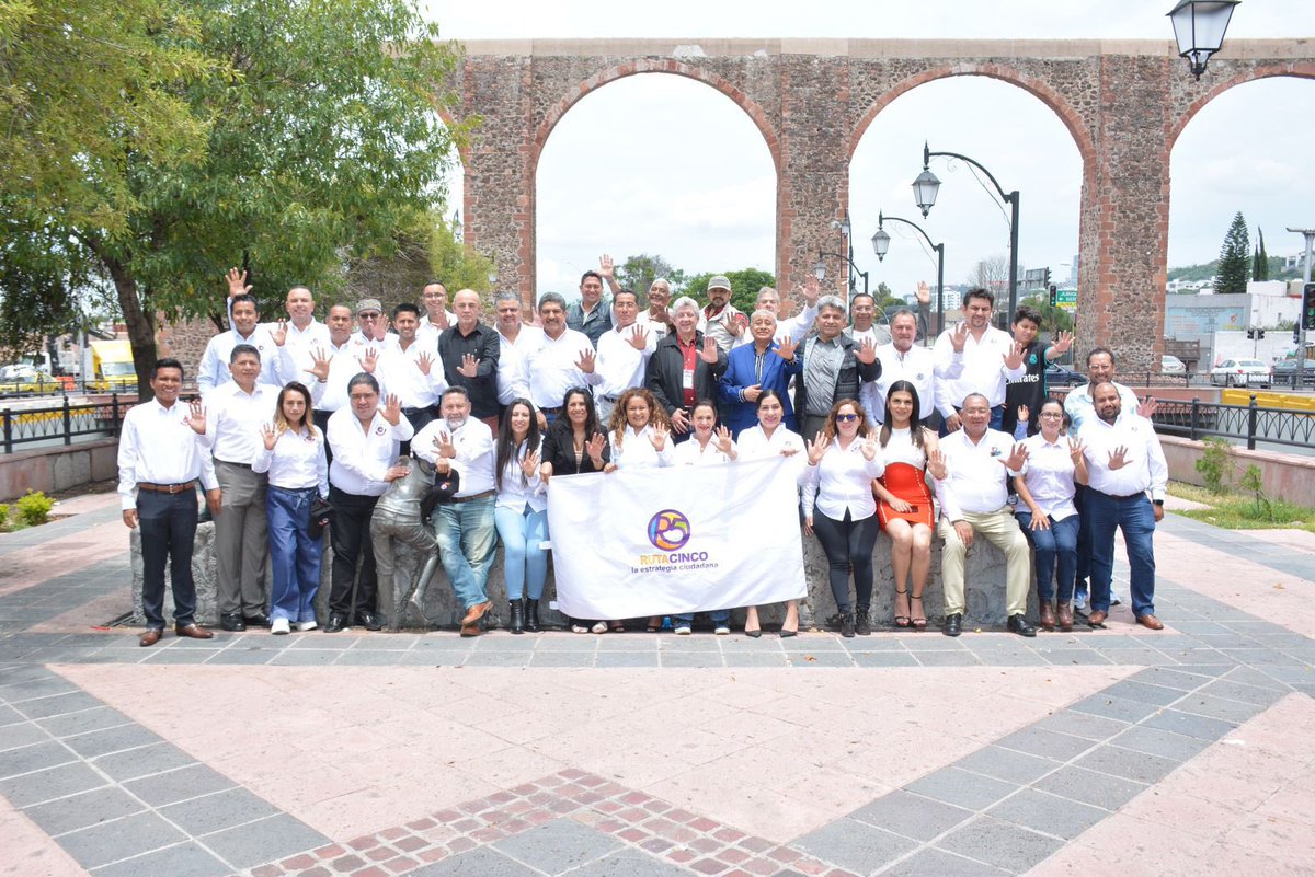 jjmacield's tweet photo. Inaugurados los trabajaos de @ruta5oficial donde nuestro reto será hacer más atractiva la política a los ciudadanos. @ManuelEspino , @Claudiashein, @LuisaAlcalde , @LuisH_Fernandez, @sinuhepiedragil. https://t.co/FTLQu9JXBr