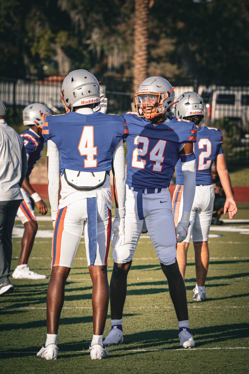 Cj "C4" ✞Ennis tweet media