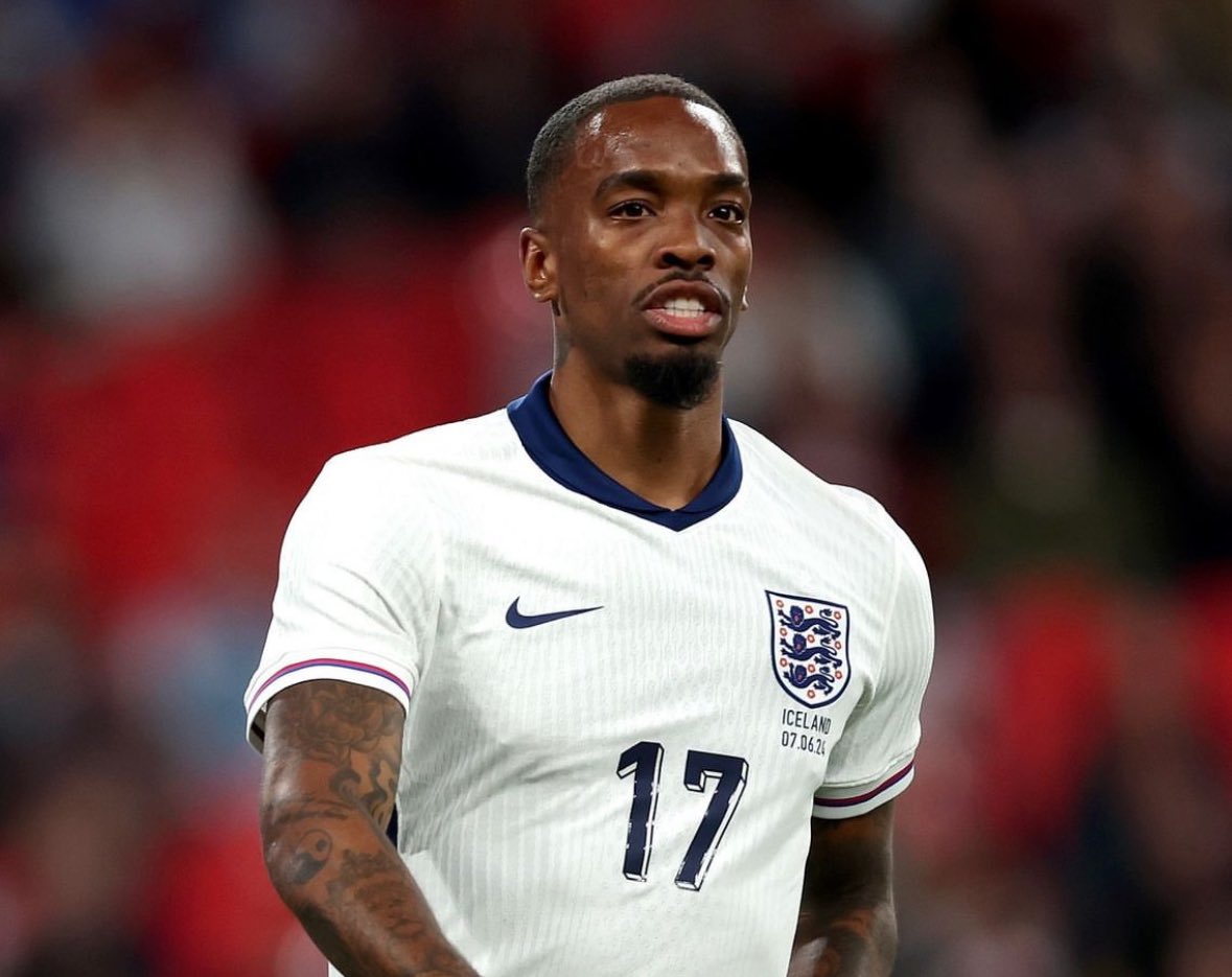 🚨🏴󠁧󠁢󠁥󠁮󠁧󠁿 Al Ahli remain in talks to sign Ivan Toney after £35m bid rejected by Brentford last week.

Negotiations ongoing on both player and club side, still waiting for Toney and his family’s decision.

As exclusively revealed, he’s number one target with two more names on the list.