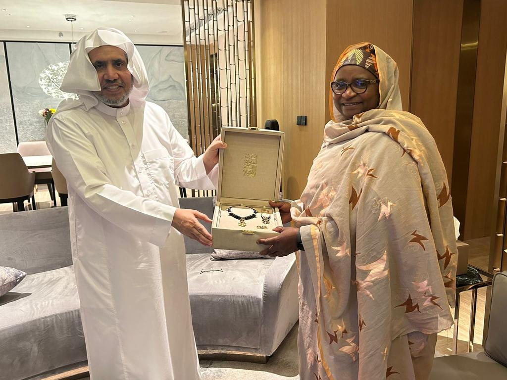 It was an honour to meet with His Excellency Sheikh Dr. Mohammed Al-Issa <a href="/MhmdAlissa/">Mohammed Al-Issa محمد العيسى</a> the Secretary General of Muslim World League. We appreciate the partnership with <a href="/ifrc/">IFRC</a> and look forward to cooperating further in and for Africa.