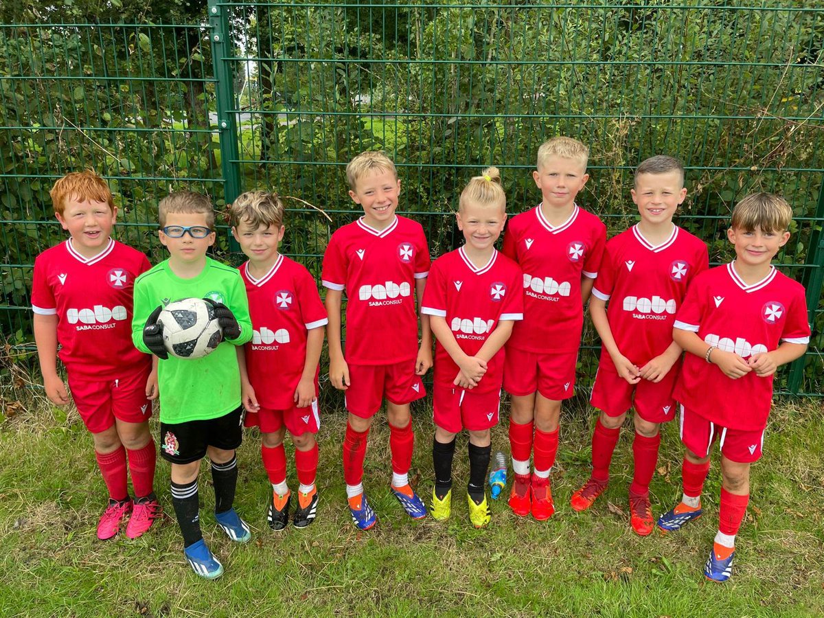 For the 1st time in our clubs history we have fielded a junior team. Huge achievement for the club who are trying to improve and grow both on and off the pitch. 

Big thank you to Ritchie Evs who has made this possible. 

#NeathTown