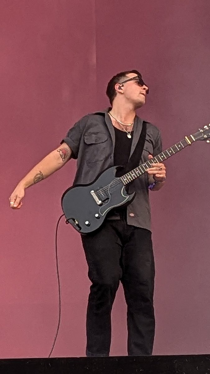 #LouisAtCabaretVertFestival <a href="/CabaretVert/">Cabaret Vert</a>