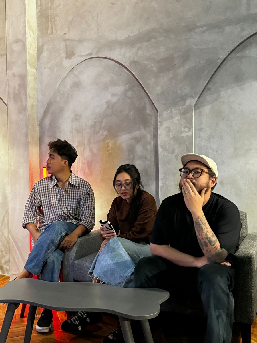 Abis ngopuy cantik tapi decaf karena aslam #dewasamuda