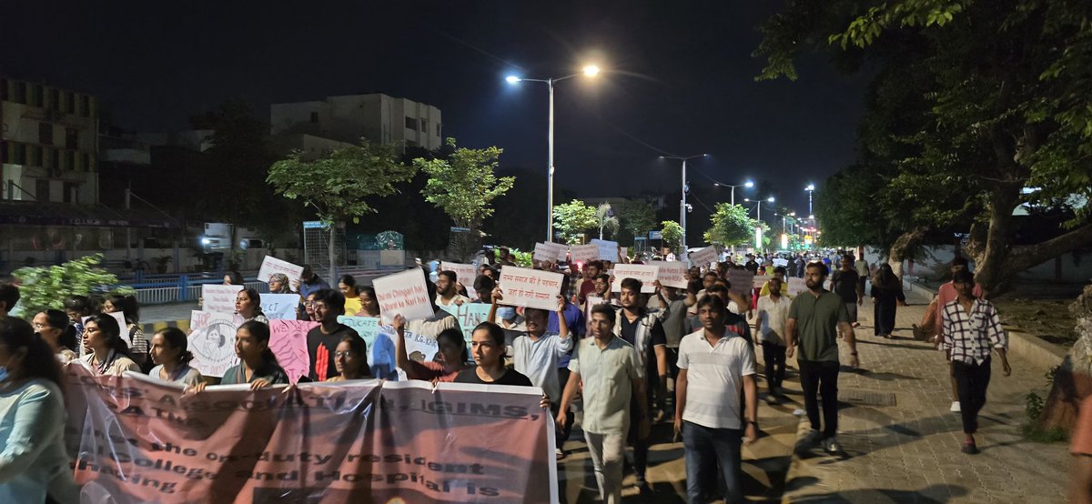 RDAigims's tweet photo. Day 5 and counting!!! When our demands will be fulfilled? GIVE JUSTICE &amp; IMPLEMENT  CPA Strike continues  in IGIMS Patna
@AHindinews @ANI @officecmbihar @FAIMA_INDIA_ @FordaIndia @Indian__doctor @PTI_News @ndtv @republic @htTweets #JusticeForDoctor #kolkatahorror #WeWantJustice https://t.co/OOWhjM2Swp