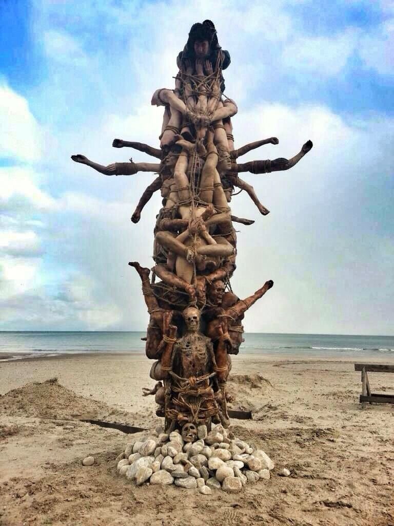 iiSayaf's tweet photo. الى الان منصدم كيف مسلسل Hannibal تمكن بإظهار هذا المشهد على التلفزيون https://t.co/aD9llQ0eYc