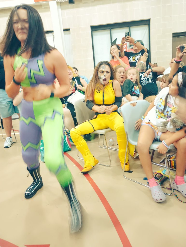 Mike750669492's tweet photo. @ItsIzzyMania there got to be someone there to boo you right? But all joking aside proud to call you the Mission Pro Champ you have earned it. #Respect @MissionProWres #MPWMidSummerBlast https://t.co/GrXkyNTIkt