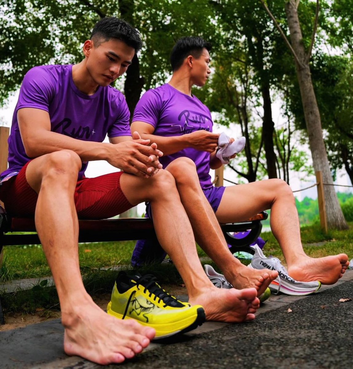 Asian Men X Feet tweet media