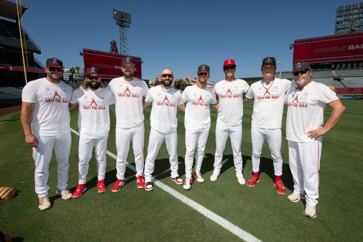 Want to add the "Netho'ppe" tee to your closet? 🤔

Ten (10) lucky fans who share this post by 5pm PT tomorrow (8/19) will win a #PlayersWeekend shirt! 
Link in bio for rules.