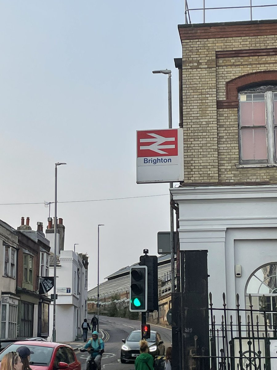 Claire Wilson tweet media