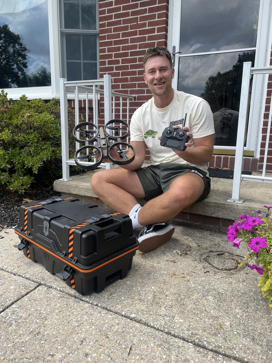 tdawgsmitty's tweet image. 🚨GIVEAWAY! The BO2 Drone!🚨

To enter: RT, like the post, and reply with your favorite call of duty of all time

Winner selected this Friday!

Also, please sub to my YouTube to make me happy