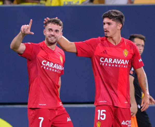 LaJornada_ATV's tweet photo. 📺📺 #LaJornada 23:30 || Tras el estreno en la primera jornada...
❓¿Qué sensaciones te dejó la goleada del Real Zaragoza contra el Cádiz?
📱Manda tus opiniones por aquí o al Whatsapp: 673 491 978 https://t.co/KD22WuSOxQ