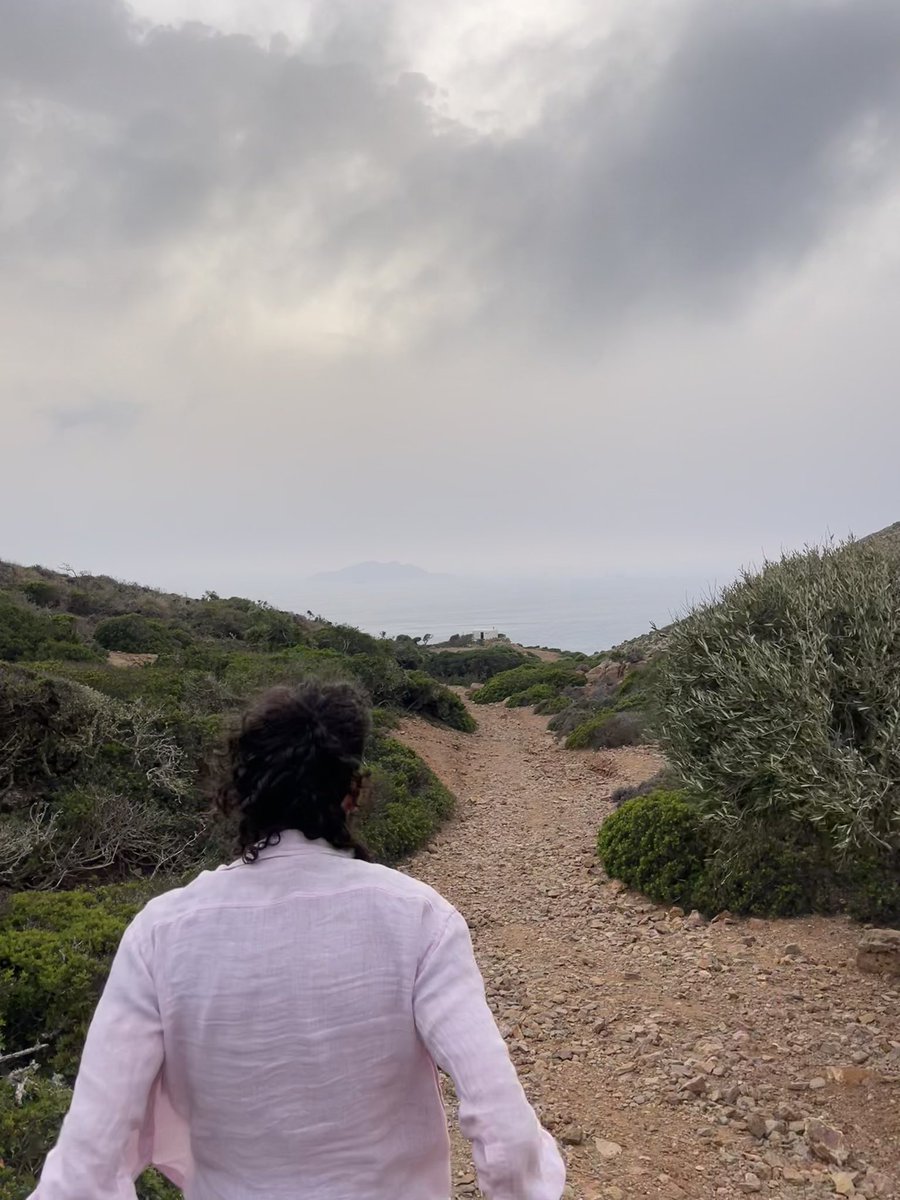 whysoficklee's tweet image. Category : pics from behind