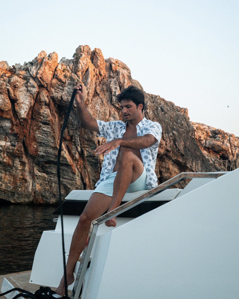 Carlossainz55's tweet image. 🔋☀️Fully recharged and ready for the 2nd half of the season

🔋☀️ Pilas cargadas y listo para la 2a parte de la temporada