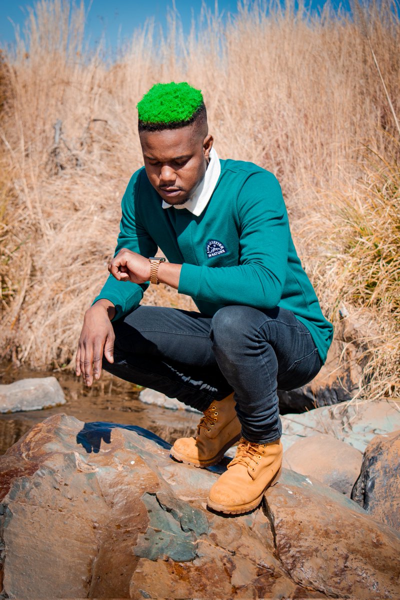 danukes_records's tweet photo. A hairstyle as vibrant as the music we're creating!
Dj Gizo 💚✨️🎧 

#danukesrecords #amapaino #bacardi #fypシ゚ #trending https://t.co/pbEZhwrP8F