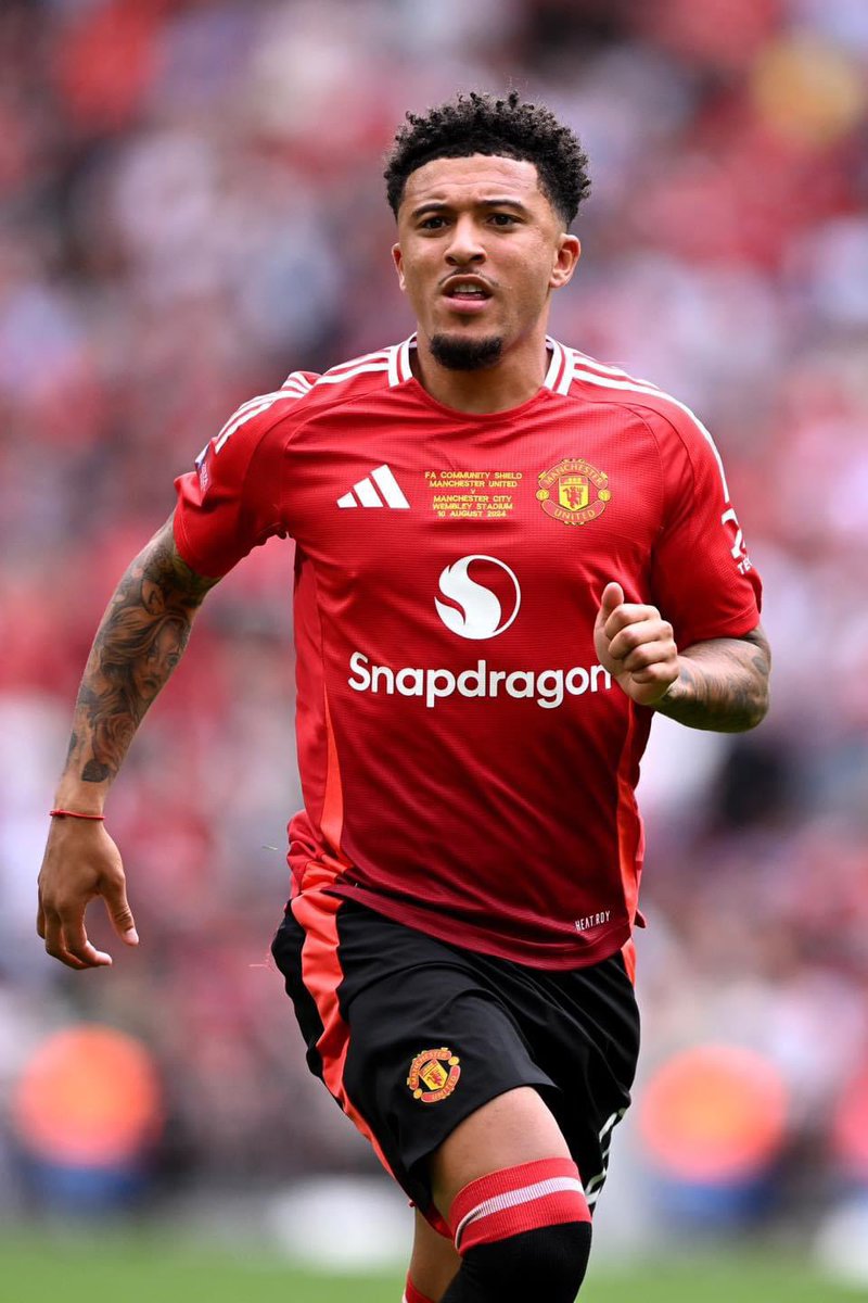 UtdForever7's tweet photo. 🚨Manchester United have proposed a swap deal with Barcelona to sign De Jong this summer. United would be willing to offer Sancho in return for De Jong. #MUFC [Football365] https://t.co/qRG8M4l9rS