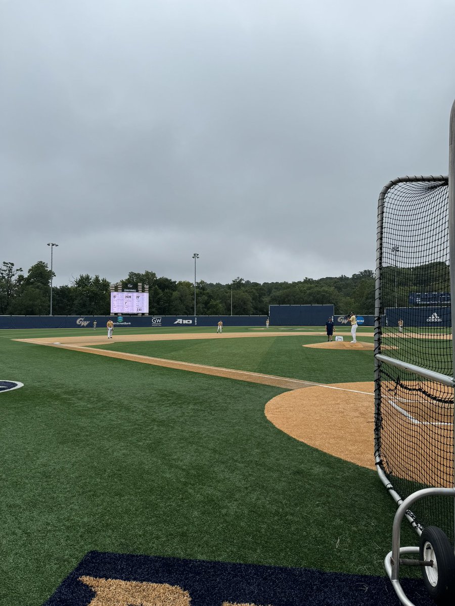 Have a weekend! 

Day ✌🏼 finished up with an impressive level of energy for the game! 

We thank all campers, parents and staff for spending their weekend at The Tuck. 

#RaiseHigh