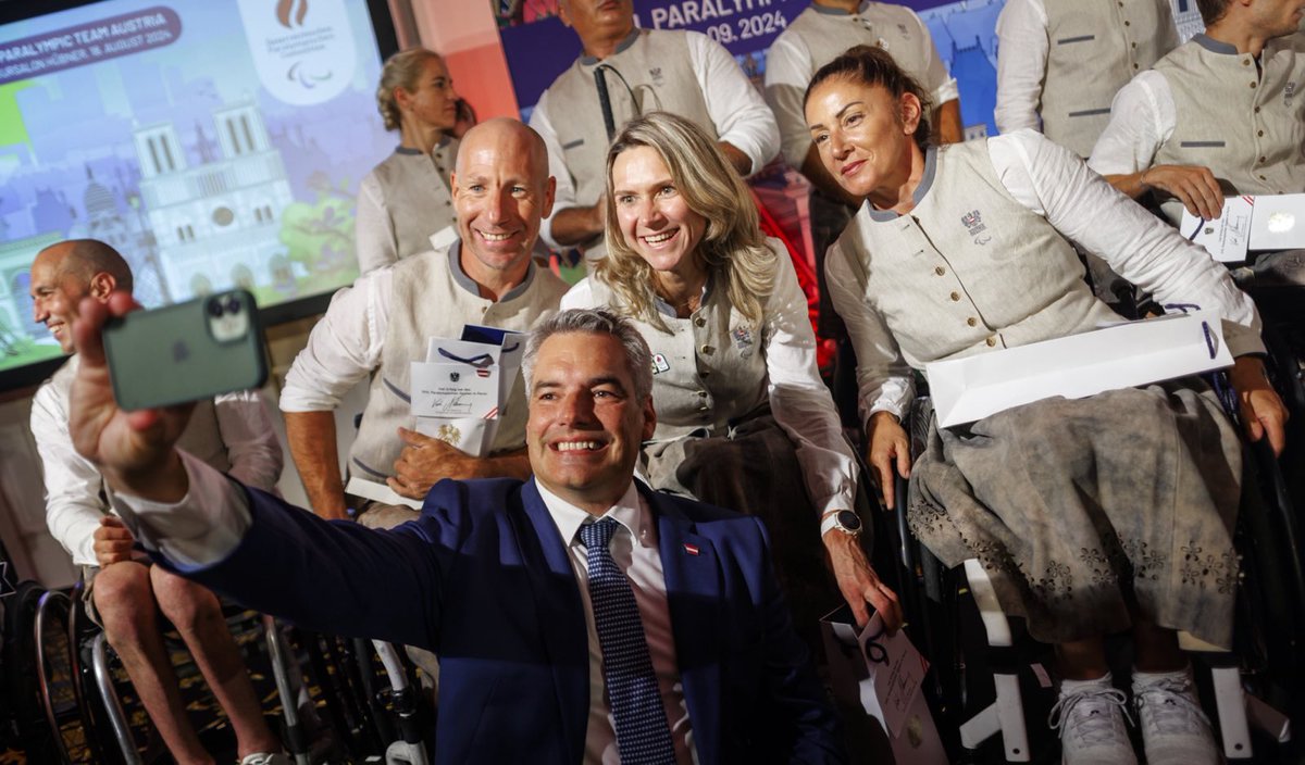 Karl Nehammer (@karlnehammer) on Twitter photo In wenigen Tagen beginnen die Paralympischen Spiele in <a href="/Paris2024/">Paris 2024</a>. 24 Athletinnen und Athleten des österreichischen Paralympic Teams haben mit jahrelanger Hingabe für diese Spiele trainiert. Ich wünsche euch viel Erfolg, Freude am Wettkampf und eine gute Heimkehr! @NPC_Austria In wenigen Tagen beginnen die Paralympischen Spiele in <a href="/Paris2024/">Paris 2024</a>. 24 Athletinnen und Athleten des österreichischen Paralympic Teams haben mit jahrelanger Hingabe für diese Spiele trainiert. Ich wünsche euch viel Erfolg, Freude am Wettkampf und eine gute Heimkehr! @NPC_Austria