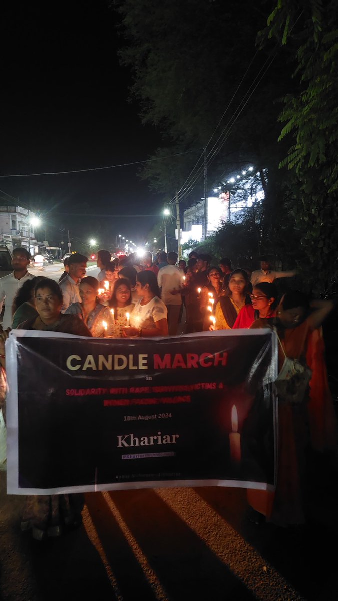 aabajdo's tweet photo. Peaceful Candle March in #Khariar 

#JusticeForDoctor  #Nuapada #CandleMarch #WomensRights #Aabaj https://t.co/vnJJeY1iGg