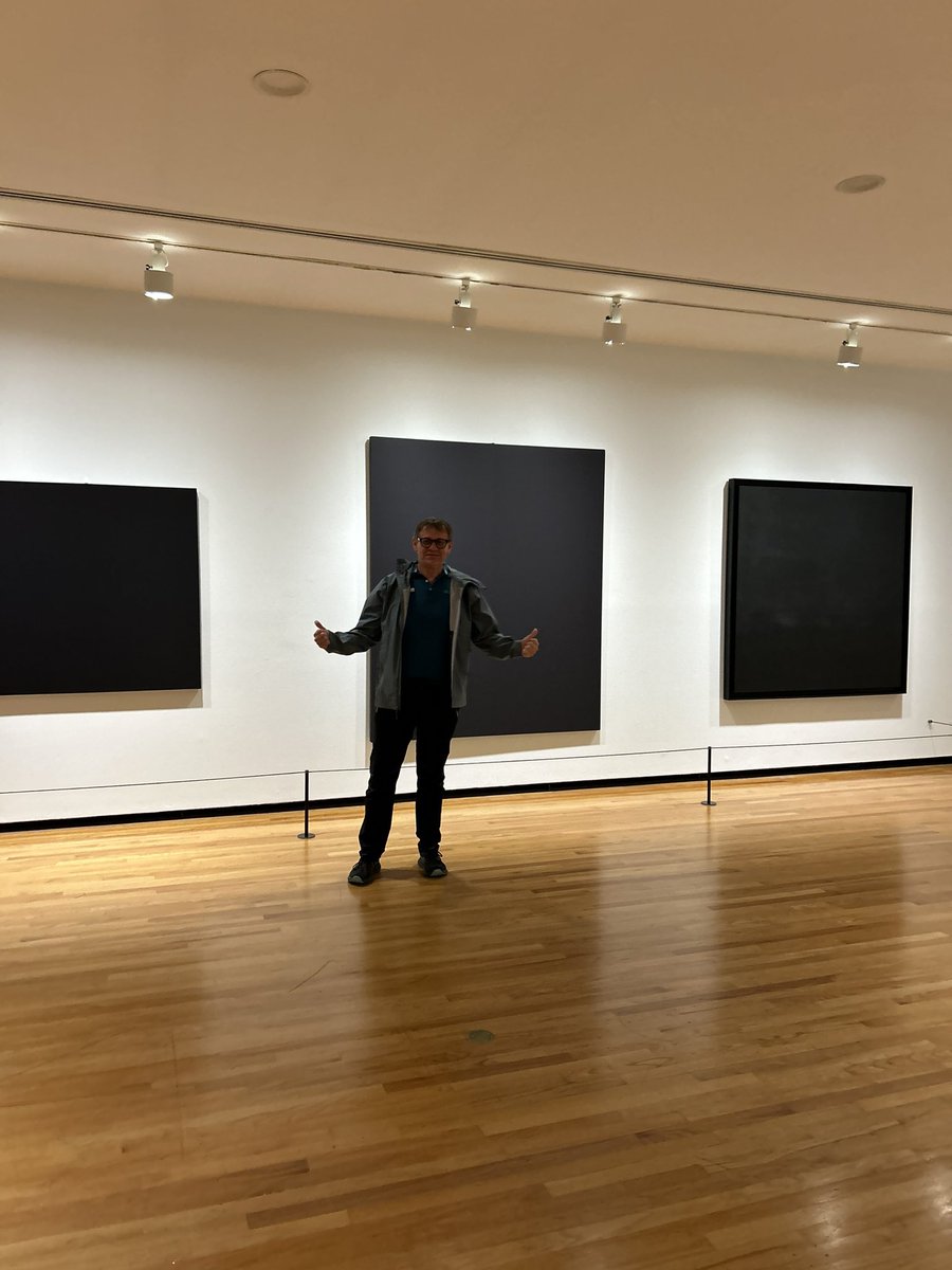 cthoma1973's tweet photo. Vancouver Art Gallery, #sympathisch 😉🇨🇦💪 https://t.co/new83Dd4Kf