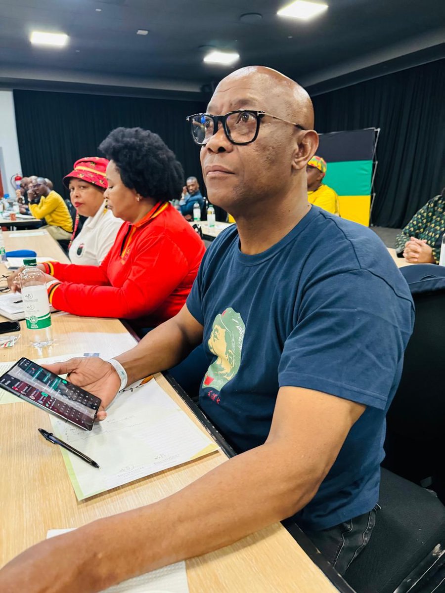 GPSACP's tweet photo. SACP Gauteng Provincial Office Bearers.
#ANCPEC #ANCPECLekgotla #ANCAtWork
#SACPatWORK
β«οΈπ’π‘ https://t.co/4PLlHy6ifr
