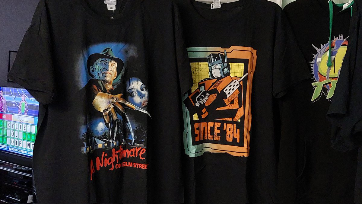 JohnK_1989's tweet image. Went into town today. Treated myself to some T-Shirts from HMV &amp;amp; also in Game I found Legacy, Evolution: Antagony.
#BeastWars #transformerslegacy #transformerslegacyevolution #antagony #toys #tshirts #nightmareonelmstreet #G1Transformers
