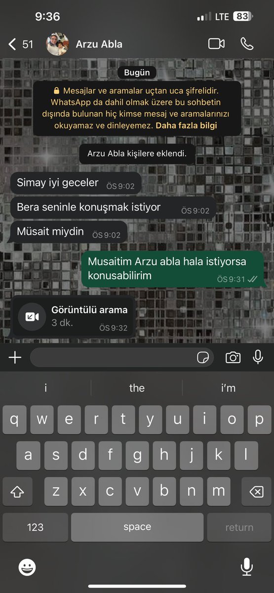 simayyakbulut's tweet photo. arkadasimin yegeni(3) bana asik oldu galiba az once goruntulu konustuk date ayarladik simdi yanina gidiyorum https://t.co/VN8WVAgHNK