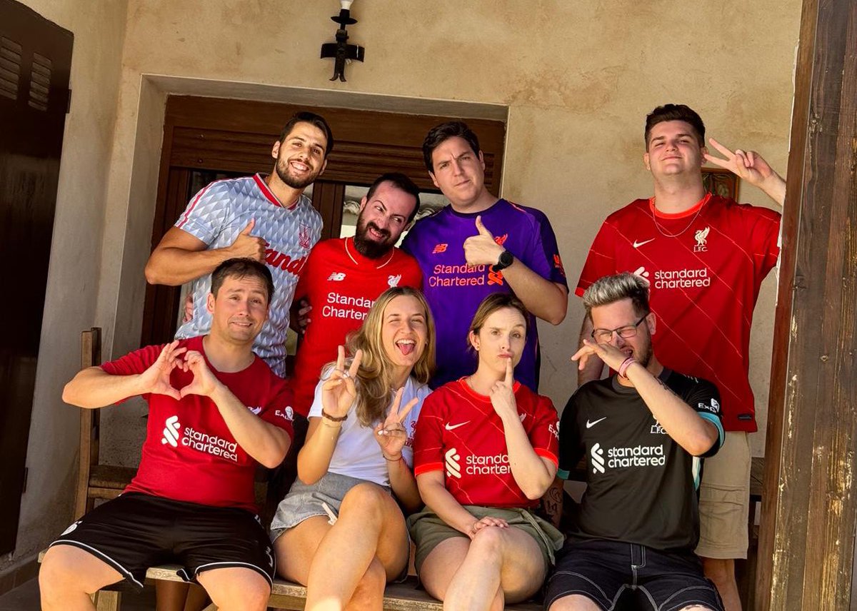 Mostrorata's tweet photo. Mi segunda familia. Como os quiero joder ❤️ https://t.co/t7JCZF53OA