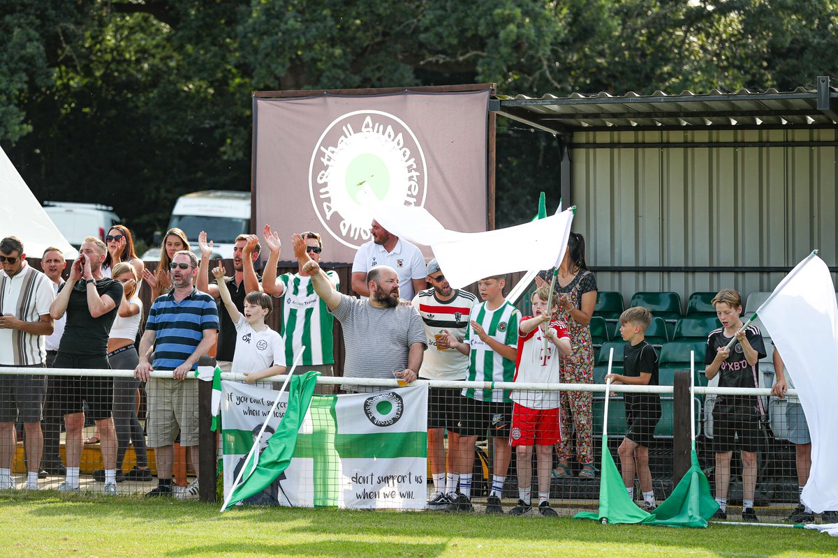 Despite <a href="/FCRusthall/">Rusthall FC</a> not winning yesterday v <a href="/PUFC_Gravesend/">Punjab United FC</a>  <a href="/EmiratesFACup/">Emirates FA Cup</a>  .... the Green Army kept singing , flag waving , beating their drum , congratulated their opponents until well after the final whistle ..... how classy is that ? 👏💚