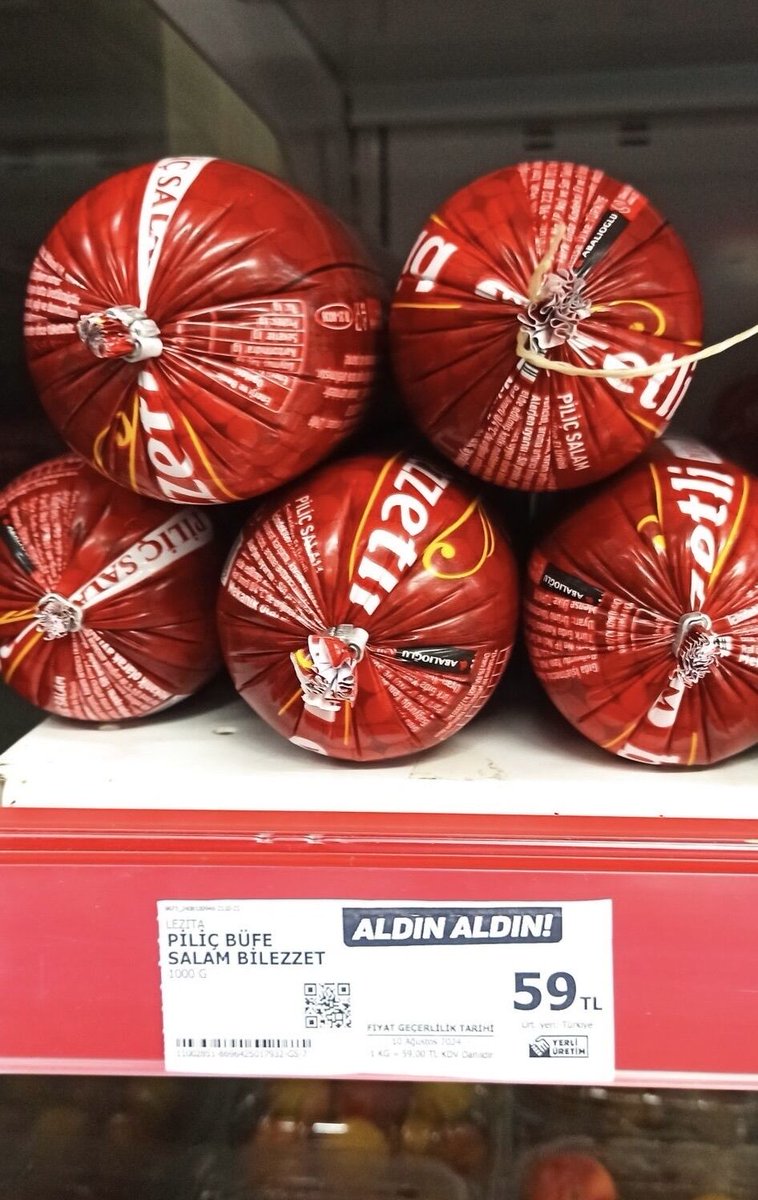 gidadedektifi's tweet photo. Lezita markasıyla kg fiyatı 59₺'ye satılan piliç salam içeriğinde aroma arttırıcı katkı maddeleri ile içeriği bilinmeyen baharat karışımı var.
Üründeki tavuk içeriği oranı bilinmiyor.
Bu ürün Türkiye'nin 81 ilinde faaliyet gösteren marketinde satılıyor.
https://t.co/efxUkhYuEK https://t.co/djh0NXRJOS