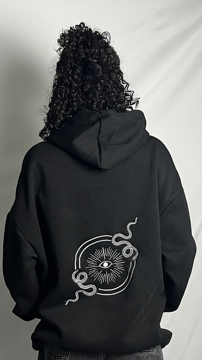 بالتيشرت وبالهودي💥💥💥💥
#tshirt #hoodie