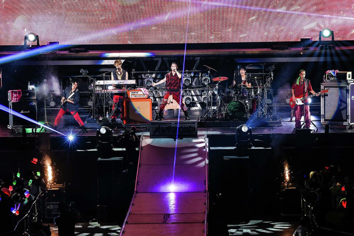 Aぇ! group Debut Tour ～世界で1番AぇLIVE～ 最終公演ライブレポート