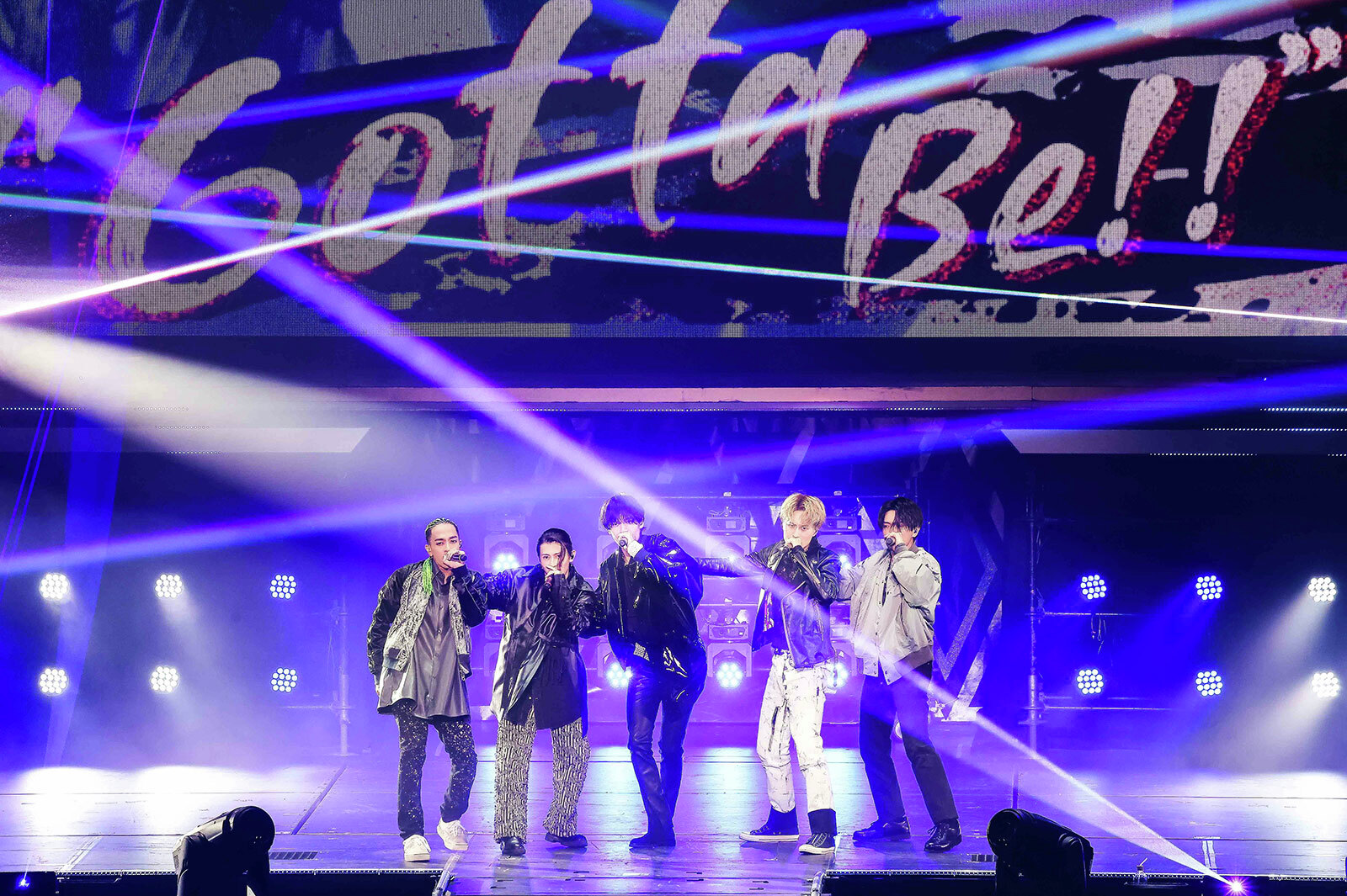 Amazon.co.jp: Aぇ! group Debut Tour 〜世界で1番AぇLIVE