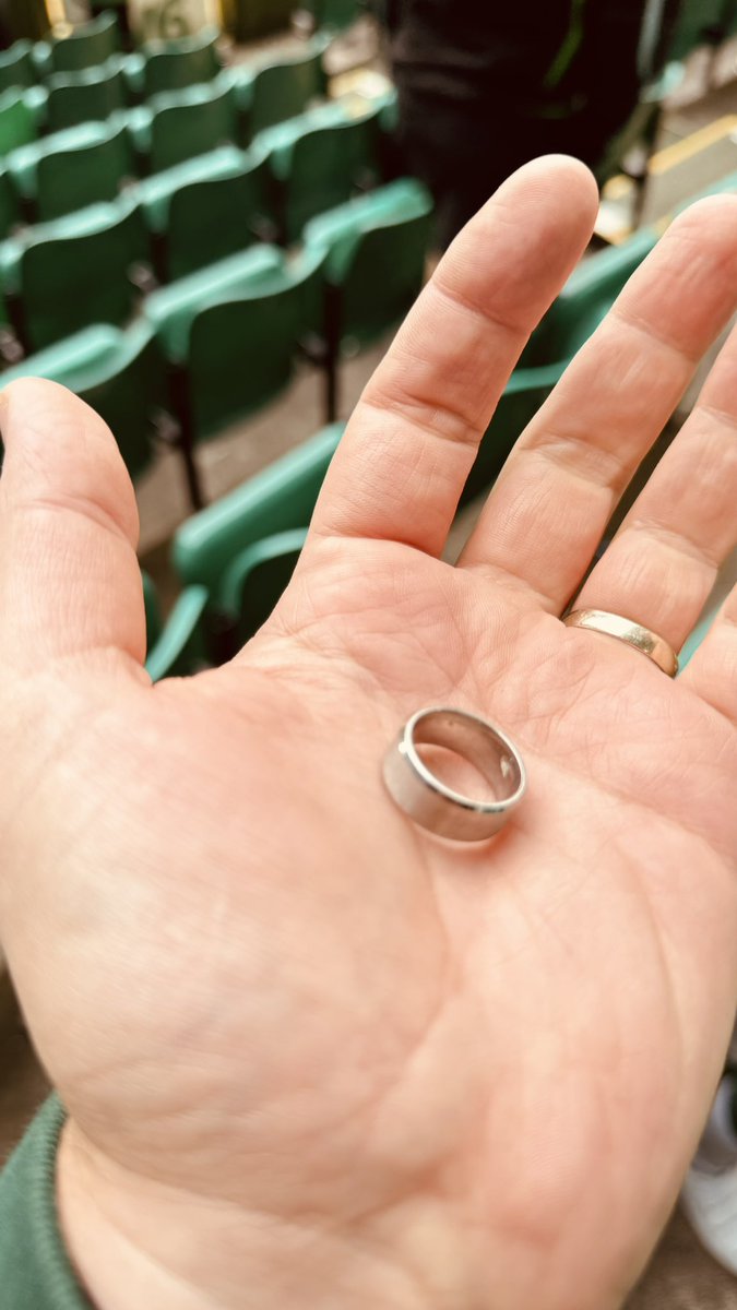 Joe_Bhoy_90's tweet photo. Found wedding ring in Area 141, Row E after the game today! Please RT to find owner 🤙🏼 @CelticFCSLO https://t.co/fpBNkxTA3Y