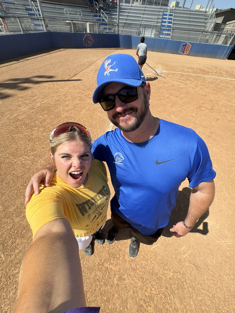 Tarin Anderson (@ander20n_tarin) on Twitter photo Big thanks to all of the amazing coaches at Boise State! I learned so much from all of them and had a blast. Can’t wait to see them again! <a href="/JustinShults33/">Justin Shults</a> <a href="/BroncoSportsSB/">Boise State Softball</a> Big thanks to all of the amazing coaches at Boise State! I learned so much from all of them and had a blast. Can’t wait to see them again! <a href="/JustinShults33/">Justin Shults</a> <a href="/BroncoSportsSB/">Boise State Softball</a>