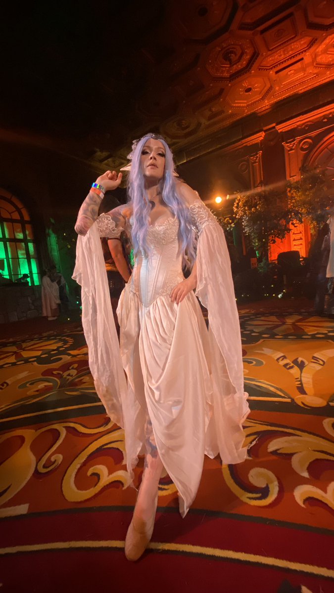 kellyeden's tweet photo. Day 2 #labyrinthball https://t.co/WLP5QcZjPD