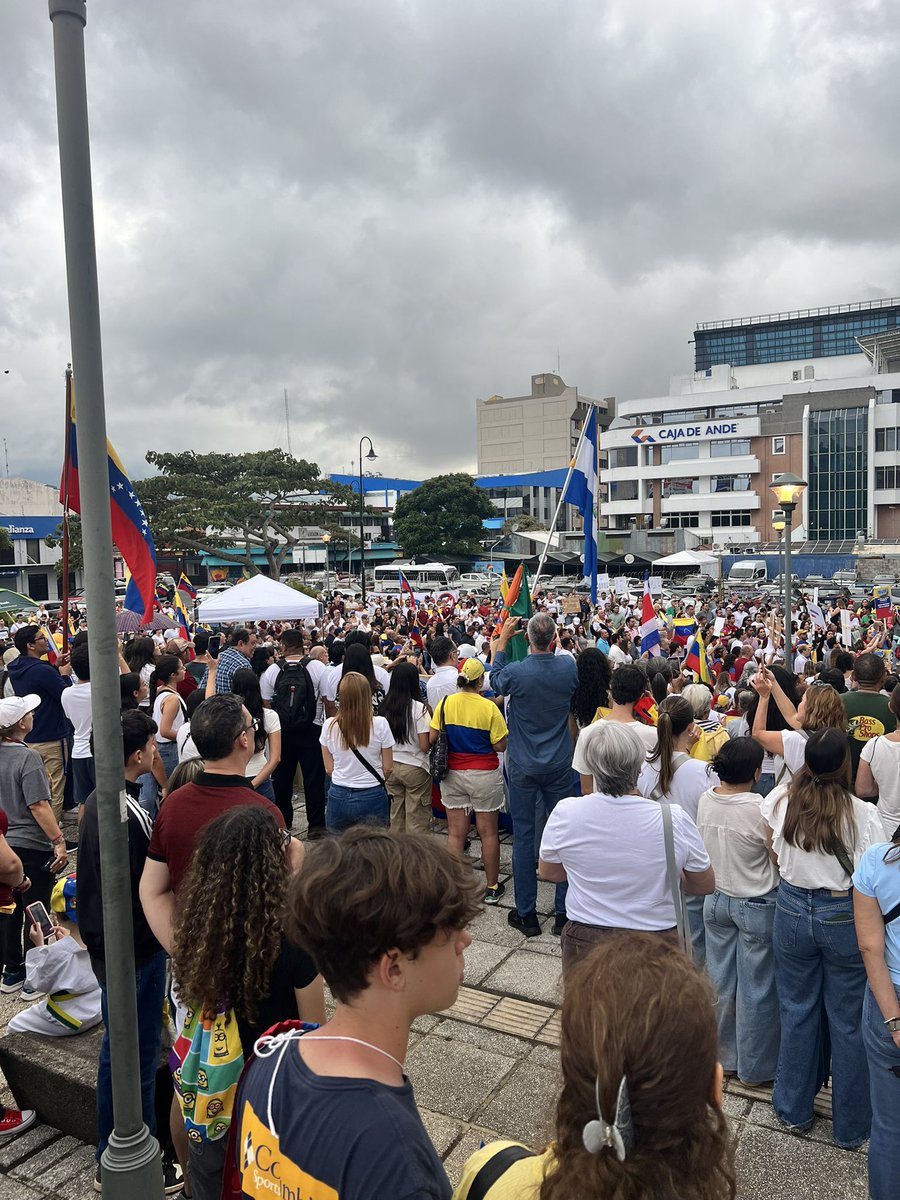 Yulcito's tweet photo. @reps_moonchild @MariaCorinaYA @EdmundoGU San José Costa Rica https://t.co/W7xAlMzZqo