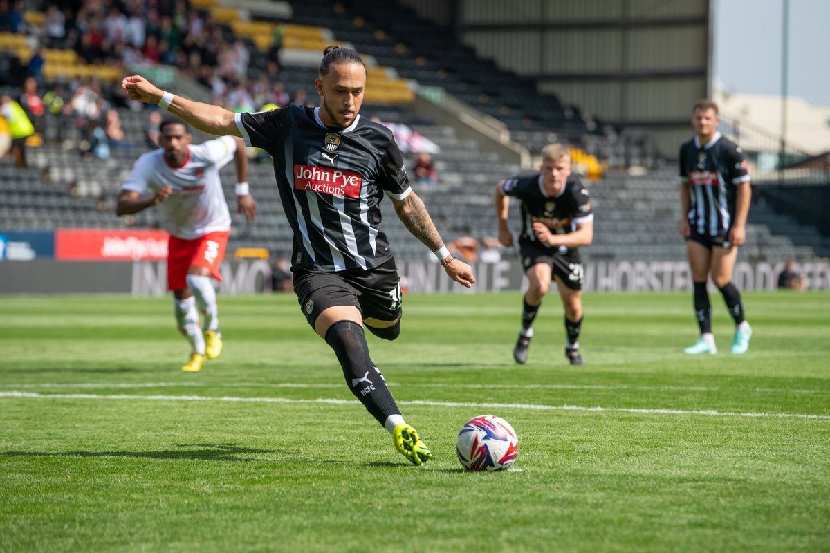 Jodi Jones tweet media