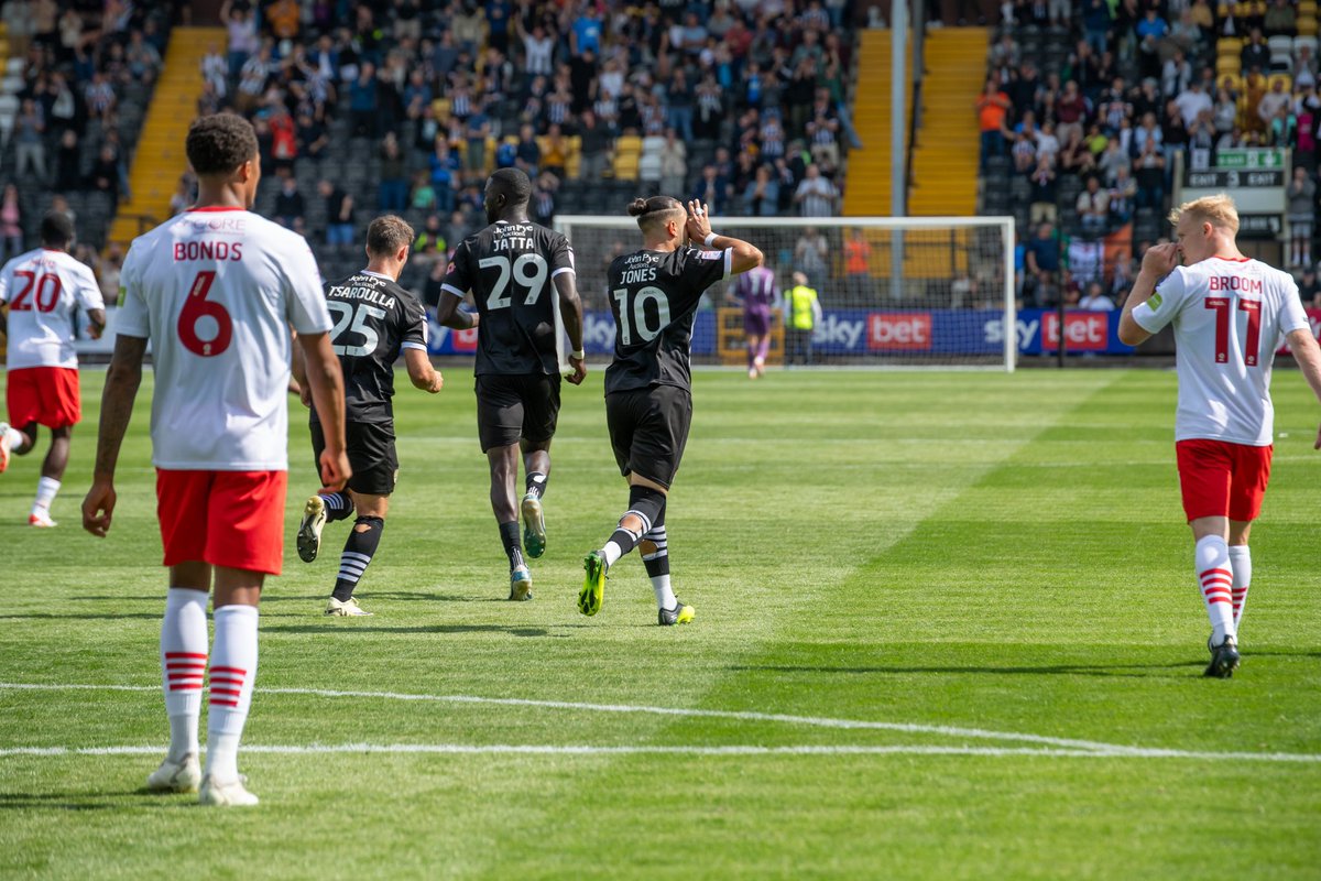 Jodi Jones tweet media