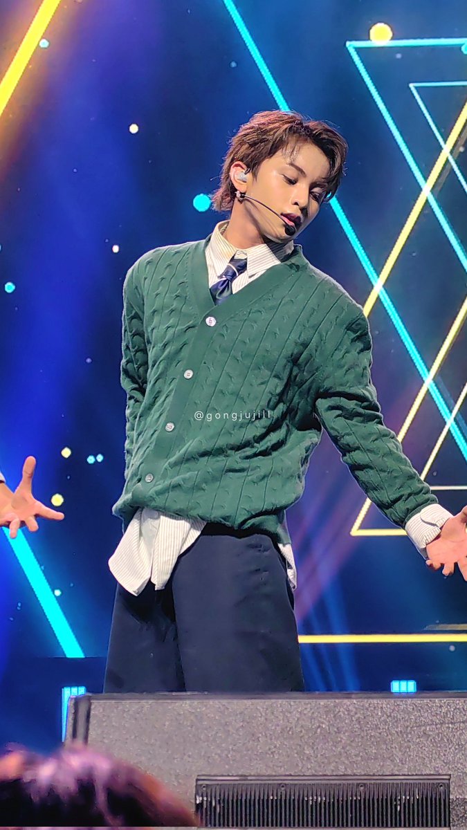 [081824] URI MAKNAE NA MALAPIT NG MAG FIF7EEN 😭

HORI7ON ON WATSONS PLAYLIST

#HORI7ON_FeelGreatwithWatsons #WatsonsPlaylist  #MARCUS #HORI7ON_MARCUS
#HORI7ON #호라이즌
<a href="/HORI7ONofficial/">HORI7ONofficial</a>
<a href="/WatsonsPH/">Watsons Philippines</a>