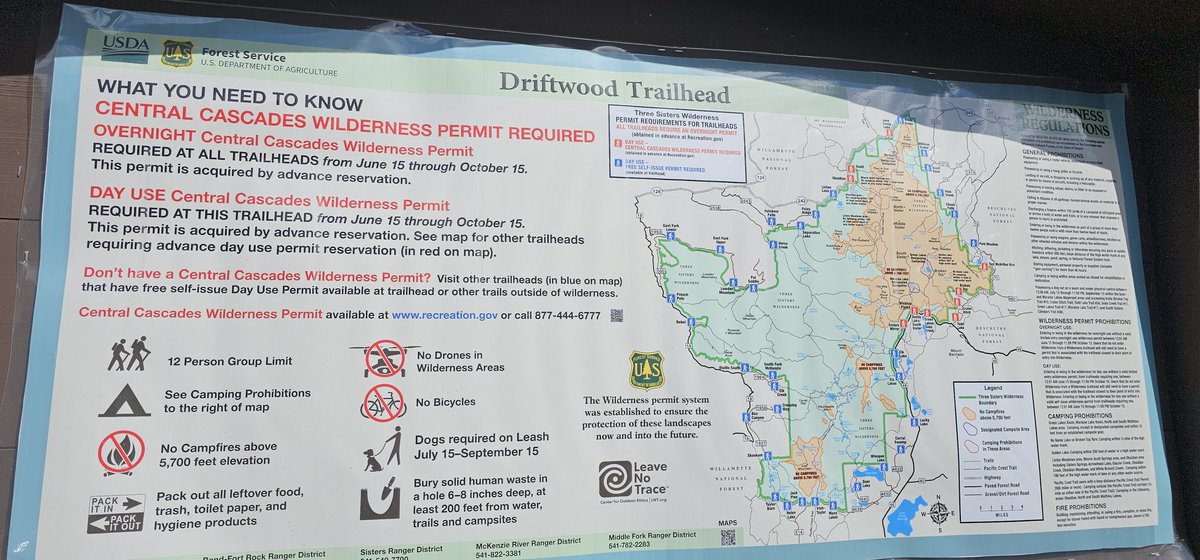 VrZechs's tweet photo. Return to hiking before the season ends ##oregonhikes #oregonlife #oregonisbeautiful #gayinnature https://t.co/7g41WDIMKG