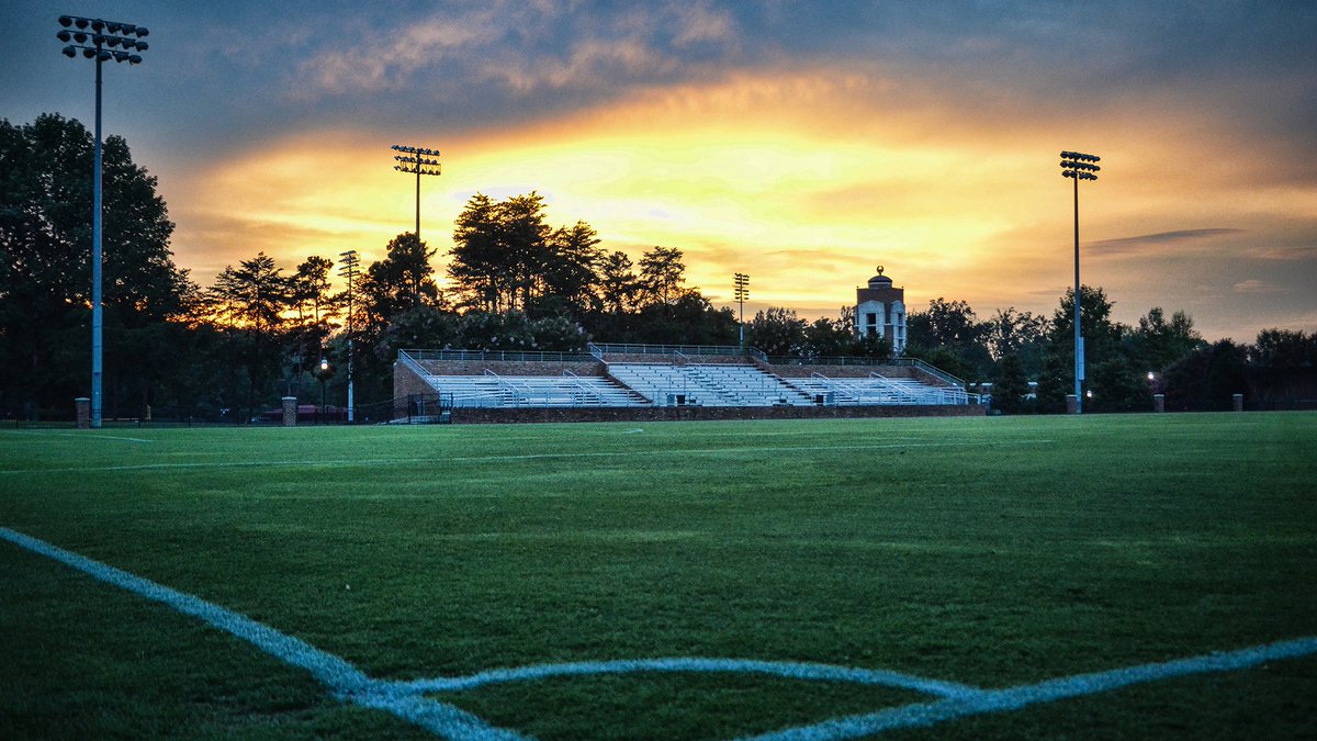 Internespo's tweet photo. ⭐️ Elon Men’s Soccer

Elon University 🎓
📍 Elon, NC
⚽️ @elonmsoccer
🏟️ Rudd Field (1,200)
🏆 4x Conference Tournament Champions
⚡️ NCAA Division I · CAA

Team info: https://t.co/zdV5rzaWBI

#ECNL #CollegeSoccer #PhoenixRising  #FloodTheRudd