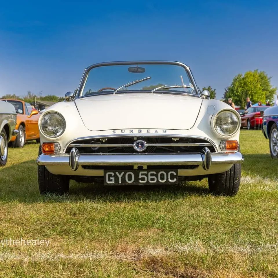 rubythehealey's tweet photo. A few from #stonham today
#classiccars https://t.co/uTwqZ5u9sK