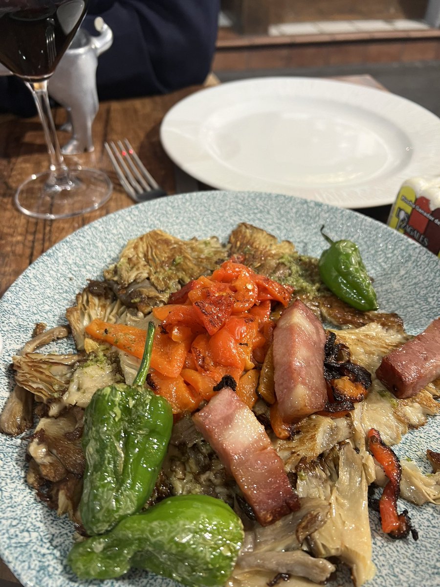 roberthernando's tweet image. Valladolid Los Zagales, siempre que piso esta ciudad paso por aquí #pinchos #rcde