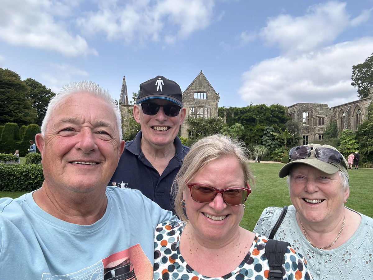 Mandy_Spring's tweet image. Lovely afternoon spent at #Nymans @nationaltrust in #WestSussex today.