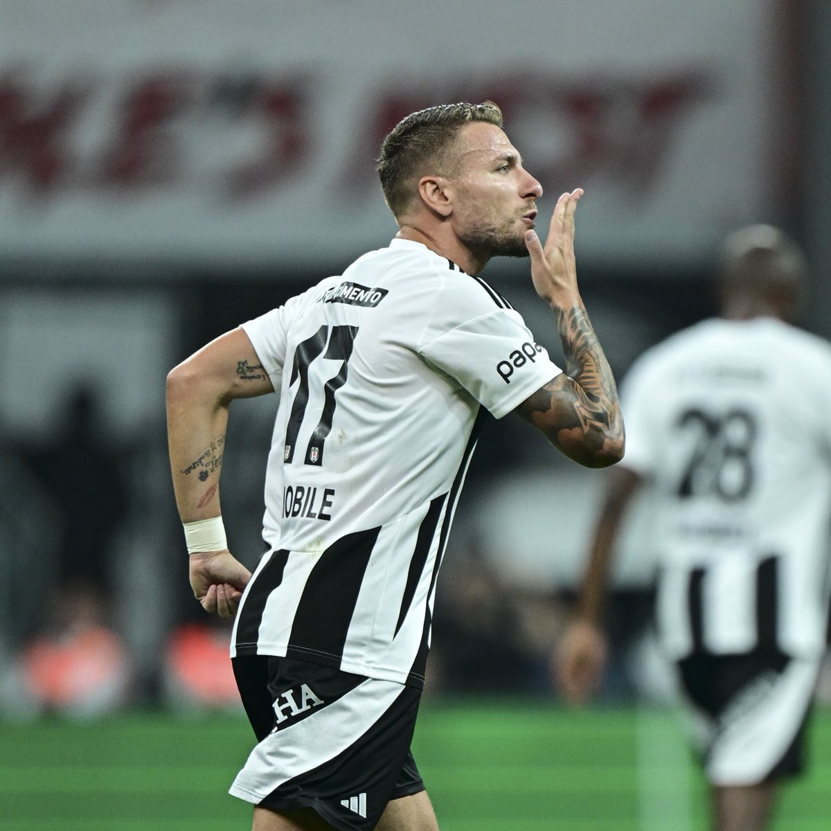 svolumeofficial's tweet photo. Immobile 🔥 

#Immobile #BJKvANT https://t.co/rrbj9hnbXv